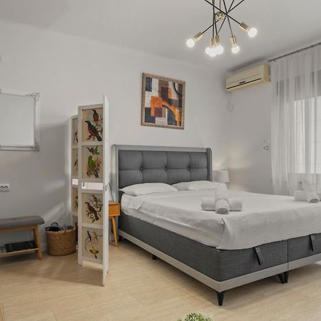 Upscale Studio, Walking Distance From The Old Town Бухарест Екстер'єр фото