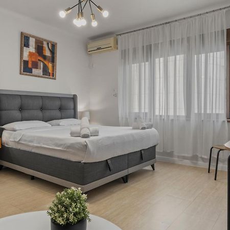 Upscale Studio, Walking Distance From The Old Town Бухарест Екстер'єр фото
